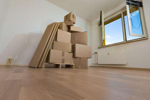 Planning a home move in Islington with storage solutions