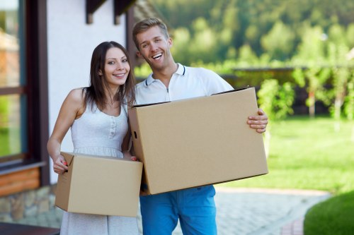 Efficient packing and moving services